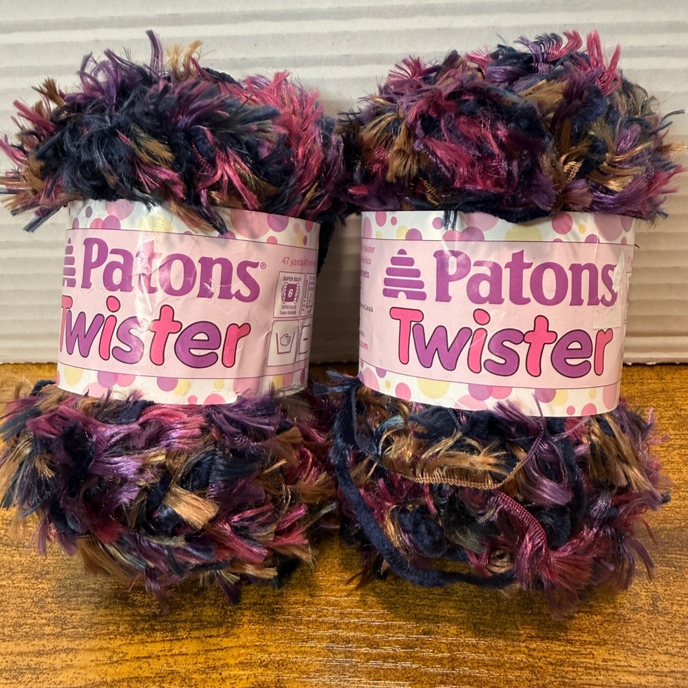 Patons Twister Yarn Regal Twist 2 Skeins Craft Knitting Crochet Fuzzy Multcolor‎